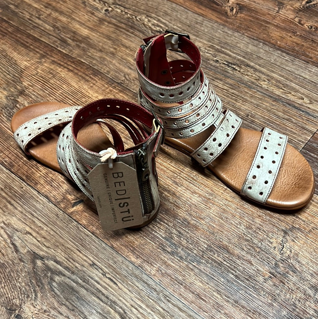 ARTEMIS M SANDLE