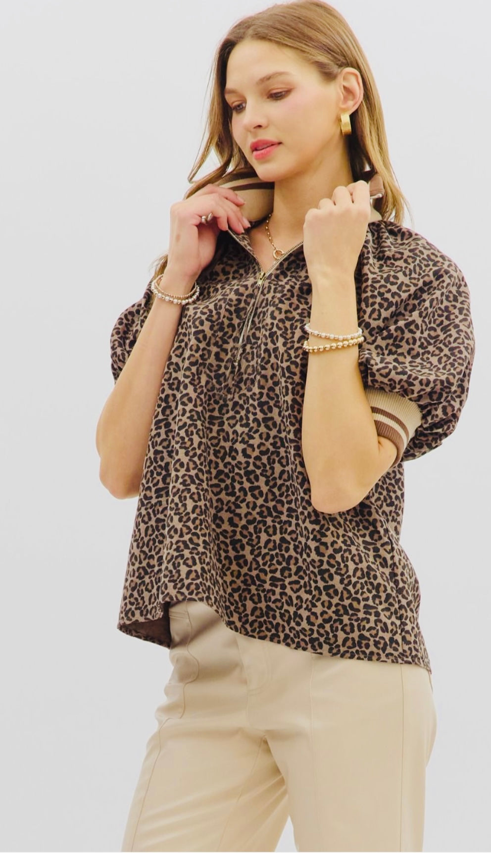 LOVE LEO TOP