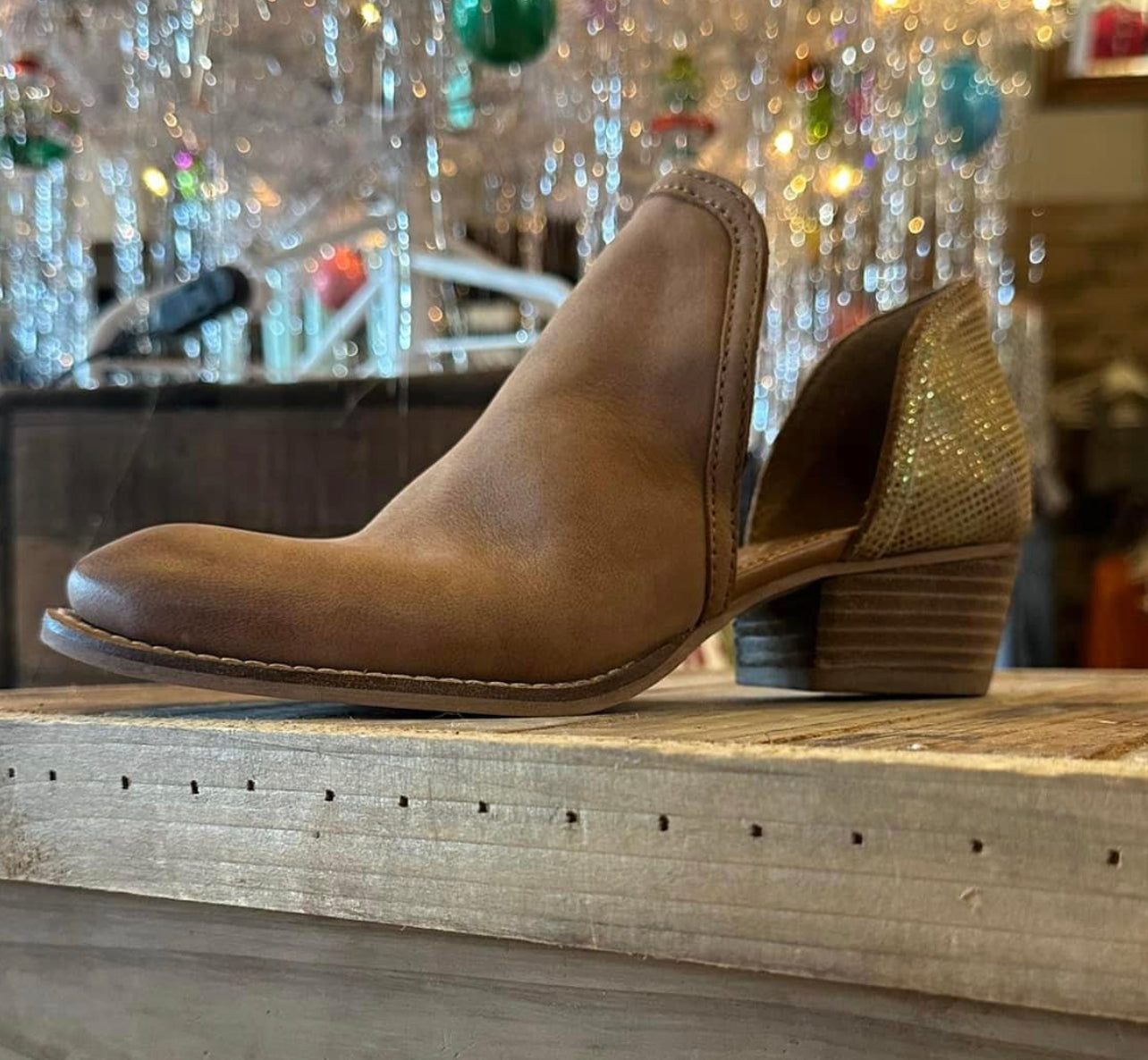 SHY TOWN BOOT