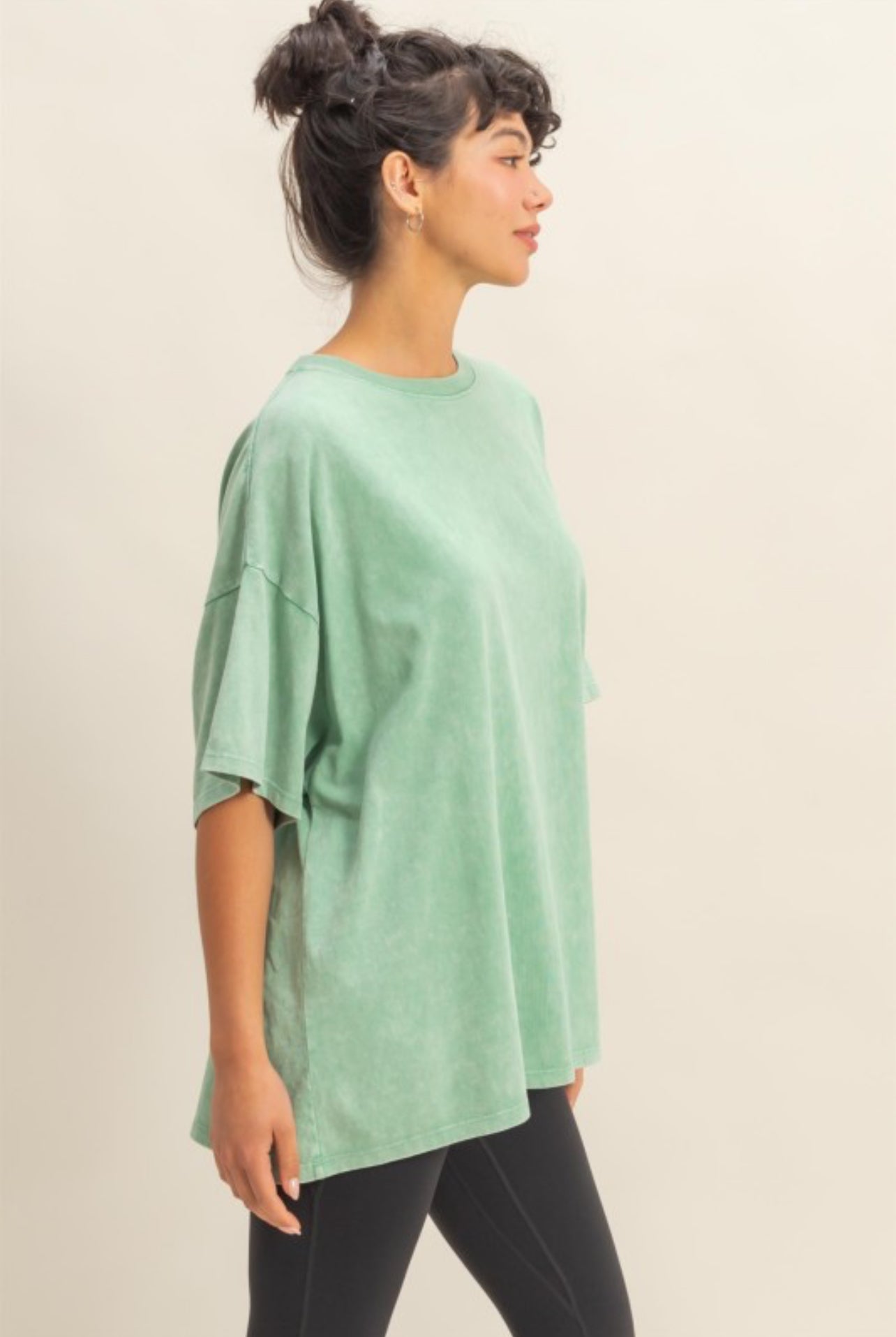 BASIC TEE