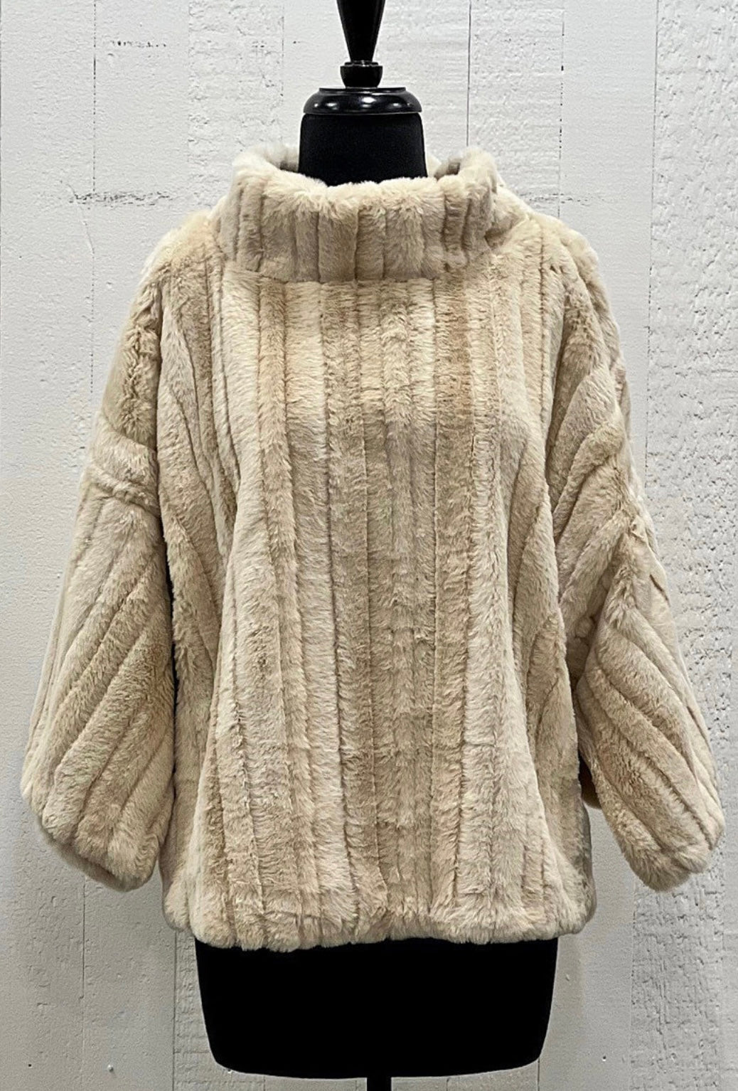 MINX FUR POPOVER