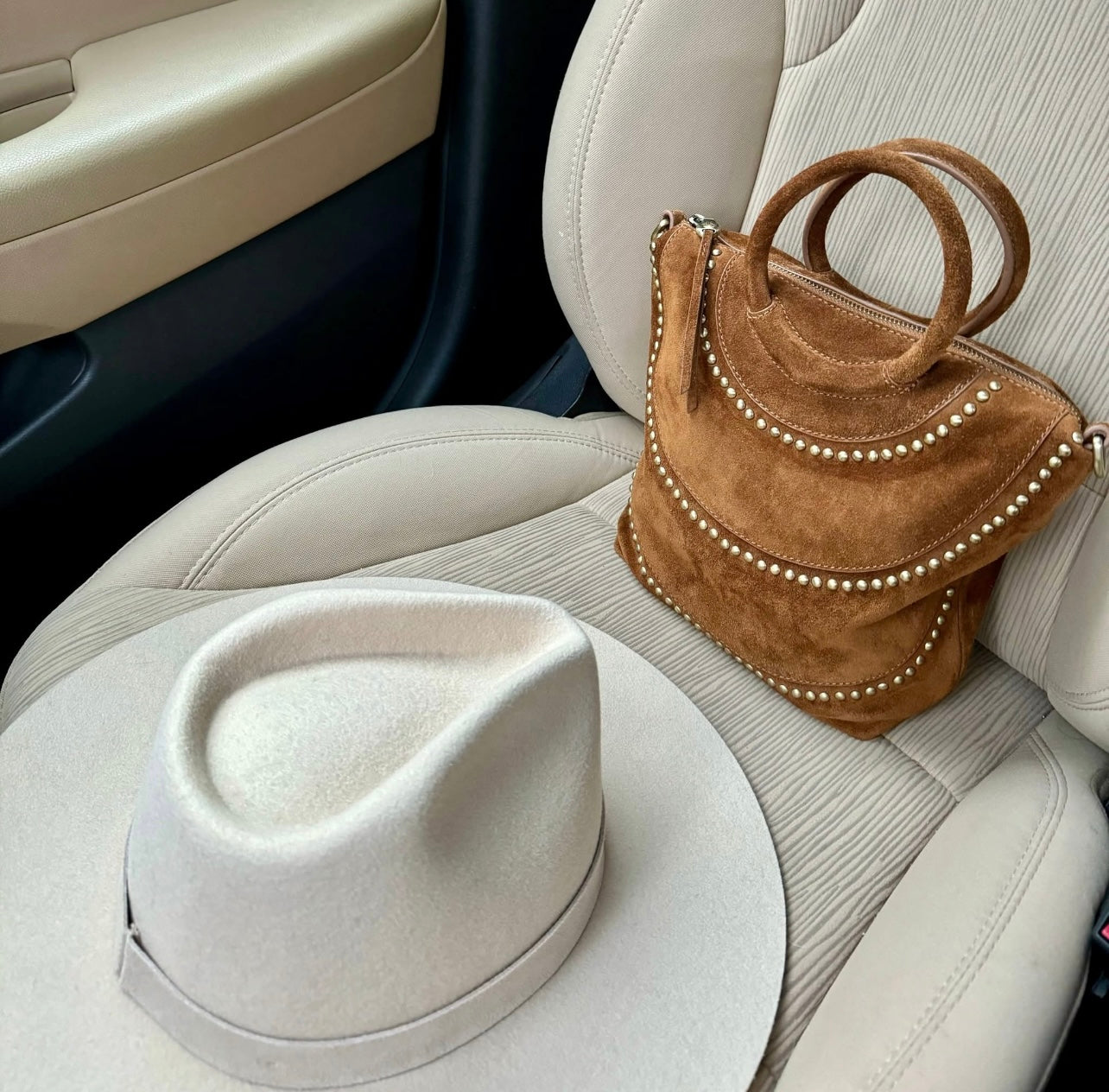 MAGGIE CROSSBODY