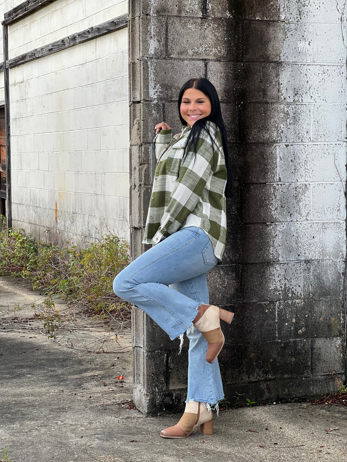 FLANNELS & FOOTBALL