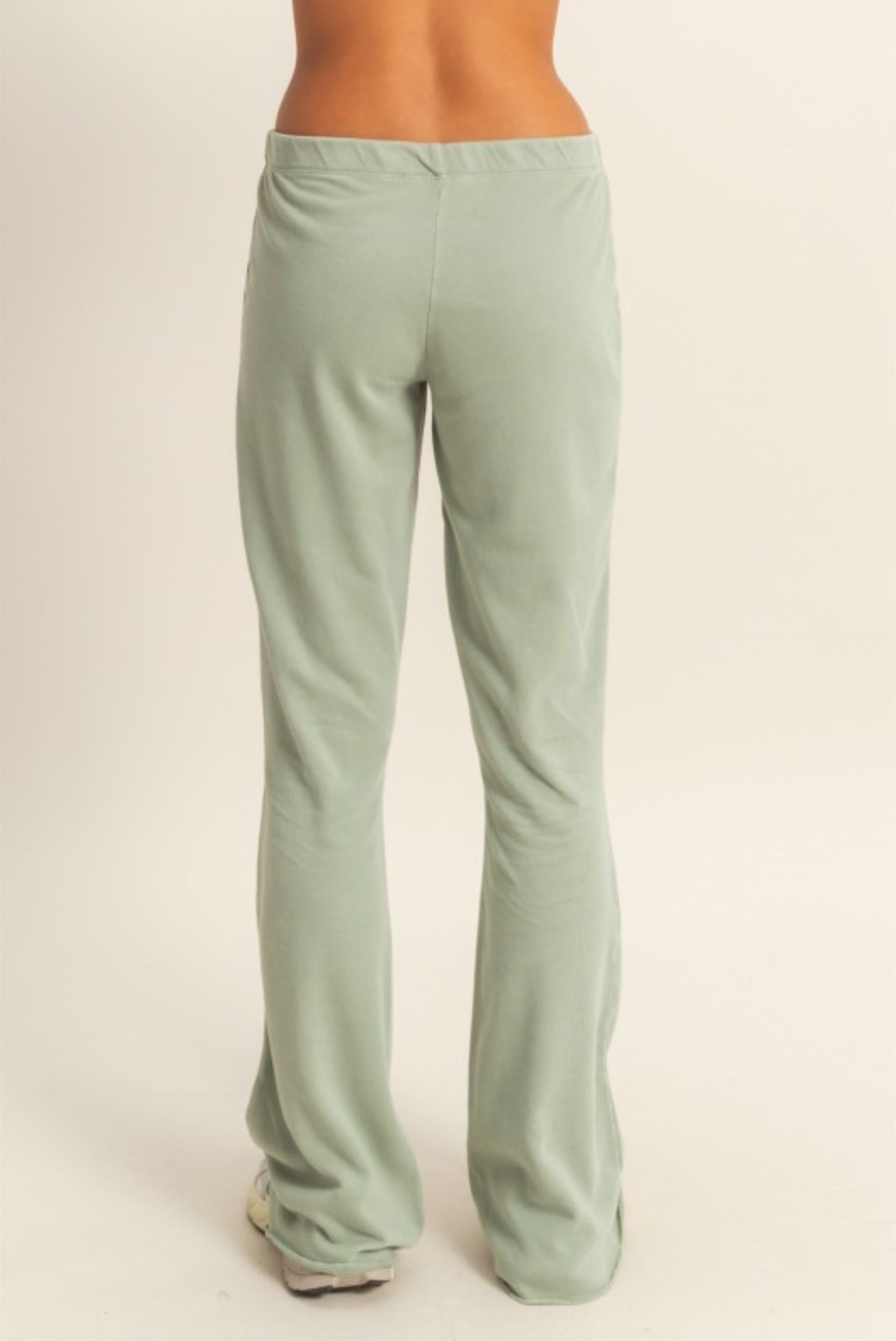 AMELIA PANT