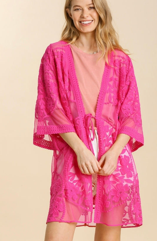 FLORAL LACE KIMONO